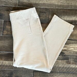 Chico’s khaki color ponte knit‎ stretch ankle pants size 1 (Medium, 8)